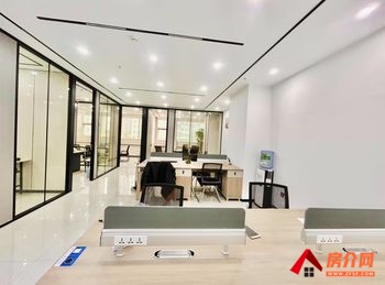 昆明世博大厦 >198m²写字楼出租,参考报价:534