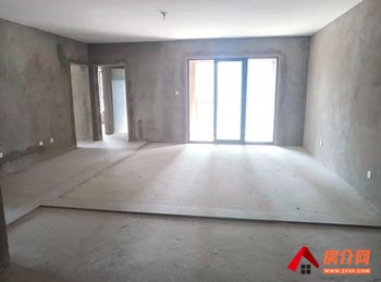 西山润城4区，4室2厅二手房出售,报价：147万元