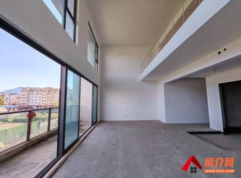 昆明西山龙湖山海原著B地块 5室3厅别墅出售,报价：518万