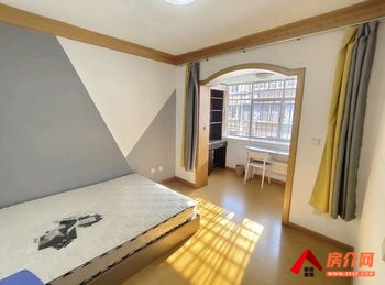 五华三合营13号院，3室1厅房子出租(合租)，租金每月400