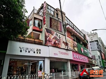 五华南屏街片区71m²商铺出租,参考报价:面议 五华南屏街片区71m²商铺出租,参考报价:面议
