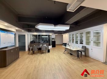 盘龙拓东402m²商铺出售，参考报价：199万元
