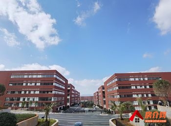 官渡长水机场800m²厂房出租,参考报价:面议 官渡长水机场800m²厂房出租,参考报价:面议