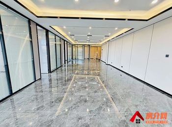 莲花财富中心 >228m²写字楼出租,参考报价:570