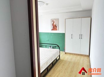 官渡商贸城精品(3区)，1室0厅房子出租(整租)，租金每月9