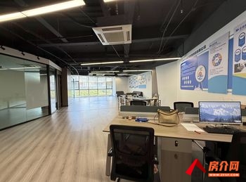 昆明星都国际总部基地 >320m²写字楼出租，参考报价