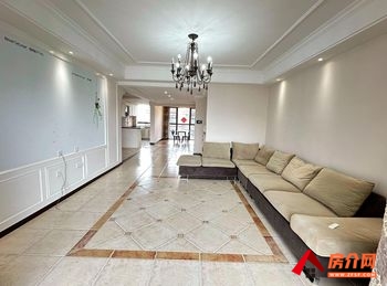 昆明西山红星国际广场檀宫 4室2厅二手房出售,报价：225万