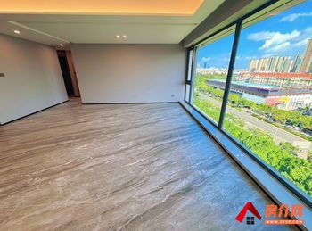 西山锦粼天曜，3室2厅二手房出售,报价：215万元