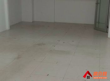 盘龙世博片区50m²商铺出租，参考报价：2500元/月