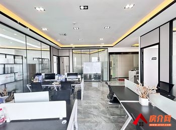 昆明银都汇商务中心 >190m²写字楼出租，参考报价：