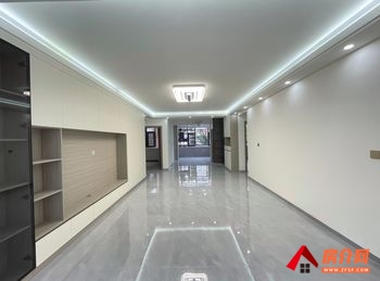 昆明五华兴华街110号小区 4室2厅二手房出售,报价：218