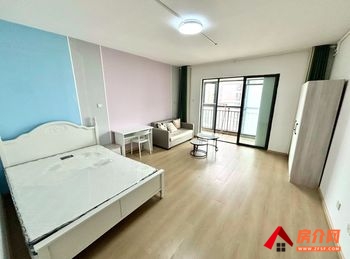 西山未名城(2期)，1室1厅房子出租(合租)，租金每月800