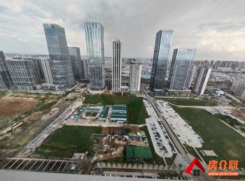 龙湖时代金融中心 >500m²写字楼出售，参考报价：2