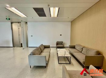 恒隆广场 >296m²写字楼出租,参考报价:面议 恒隆广场 >296m²写字楼出租,参考报价:面议