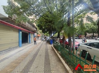 盘龙北辰财富中心133m²商铺出售，参考报价：300万元