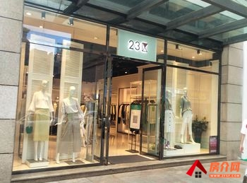 昆明五华南屏街片区187.9m²商铺出售,参考报价:270万