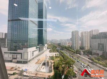 国际友联 >225m²写字楼出租，参考报价：6075元