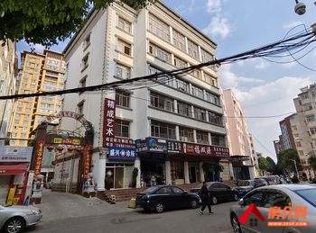 官渡海伦国际3600m²商铺出售,参考报价:1280万元 官渡海伦国际3600m²商铺出售,参考报价:1280万元