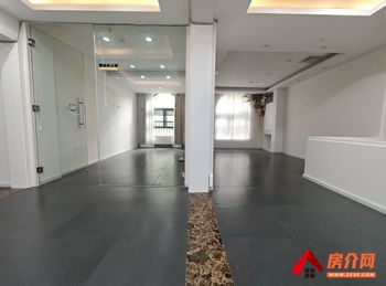 「昆明」盘龙火车北站195m²商铺出租,参考报价:8800元 「昆明」盘龙火车北站195m²商铺出租,参考报价:8800元