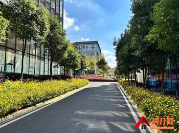 昆明官渡长水机场640m²厂房出租,参考报价:9600元/月 昆明官渡长水机场640m²厂房出租,参考报价:9600元/月