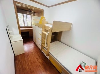 西山省建司宿舍，3室2厅房子出租(合租)，租金每月420元