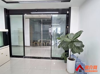 「昆明」和谐广场 >180m²写字楼出租，参考报价：4