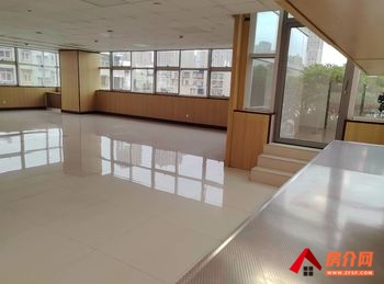 东航投资大厦 >767.99m²写字楼出租，参考报价：