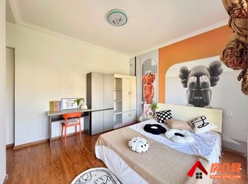 西山香缇玫瑰，3室2厅房子出租(合租)，租金每月800元