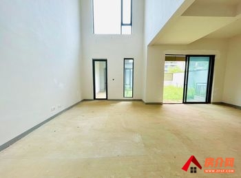 呈贡山语桃源檀院(别墅)，4室3厅二手房出售,报价：380万