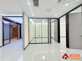 中铁云时代广场 >174m²写字楼出租，参考报价：43