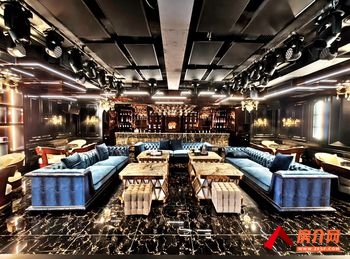 顺城双塔 >680.56m²写字楼出租,参考报价:面议 顺城双塔 >680.56m²写字楼出租,参考报价:面议