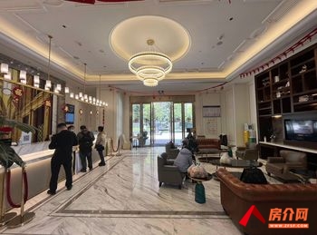 观云海(办公) >272m²写字楼出租，参考报价：39