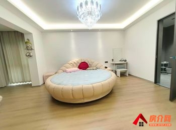 盘龙瑞鼎城(2期)，3室3厅房子出租(整租)，租金每月500