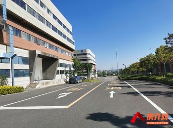 「昆明」官渡长水机场1300m²厂房出租,参考报价:面议