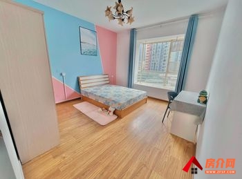 五华月半湾，4室2厅房子出租(合租)，租金每月900元