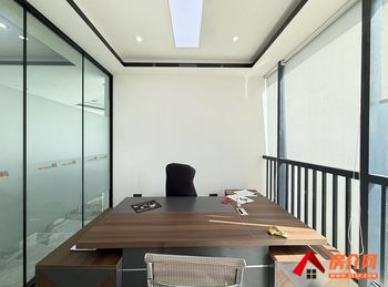 银都汇商务中心 >228m²写字楼出租，参考报价：41