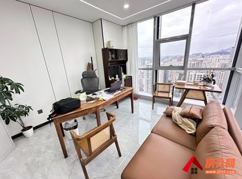 「昆明」云投中心 >230m²写字楼出租，参考报价：8