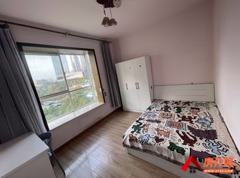 西山何家院小区，3室2厅房子出租(合租)，租金每月500元