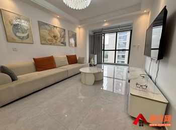 盘龙京江金翠，3室2厅房子出租(整租)，租金每月2900元