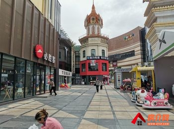 西山滇池路片区215.24m²商铺出售,参考报价:209万元 西山滇池路片区215.24m²商铺出售,参考报价:209万元