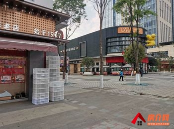 昆明西山大商汇173.8m²商铺出售,参考报价:169万元 昆明西山大商汇173.8m²商铺出售,参考报价:169万元
