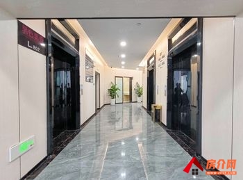 银都汇商务中心 >234m²写字楼出租，参考报价：40