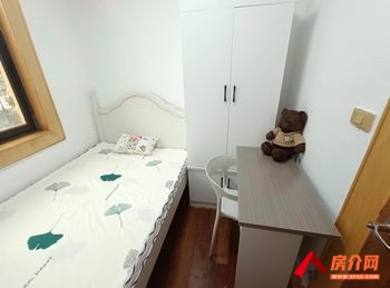 昆明五华人民西路28号院 3室1厅房子出租(合租)，租金每月