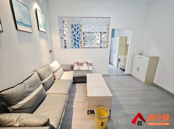 西山西南海O区，1室1厅房子出租(合租)，租金每月790元