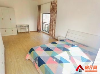 盘龙拓东郡，4室0厅房子出租(合租)，租金每月800元