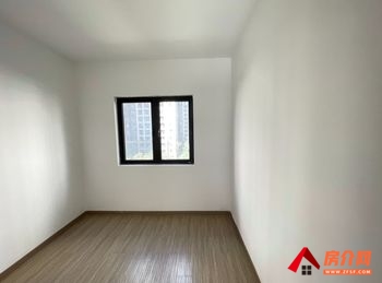 中骏云谷小镇臻园小区二手房丨嵩明中骏云谷小镇臻园,4室2厅二 中骏云谷小镇臻园小区二手房丨嵩明中骏云谷小镇臻园,4室2厅二