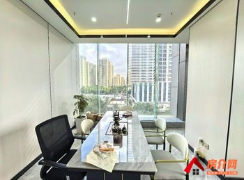 昆明双城际商务中心 >230m²写字楼出租，参考报价：