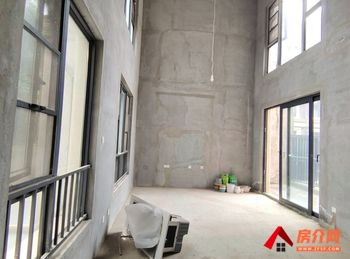 官渡俊发滇池ONE16组团伊顿庄园，3室2厅别墅出售,报价：