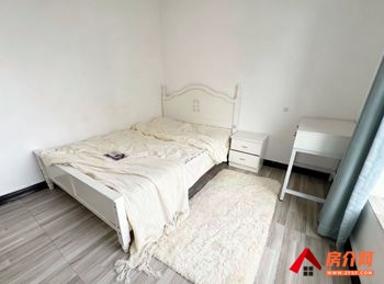 盘龙瑞鼎城(1期)，3室2厅房子出租(合租)，租金每月550