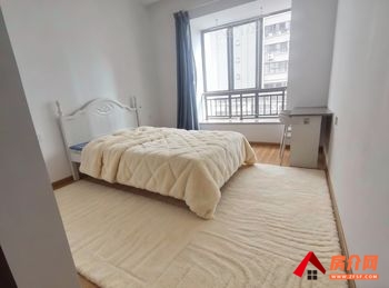 昆明西山北大资源博泰城 2室1厅房子出租(合租)，租金每月6